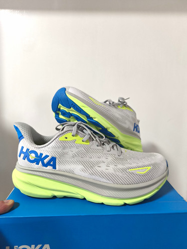 Hoka one - one, clifton